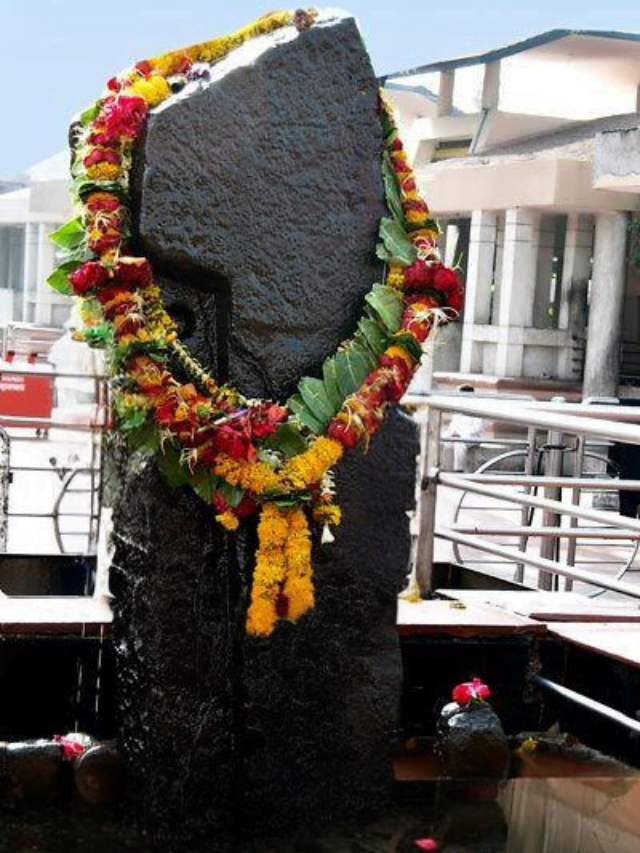 6 Interesting Facts About Shani Shingnapur